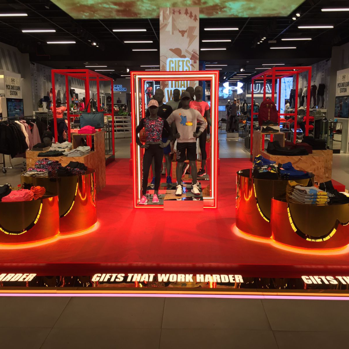 Retail Engagement Displays​